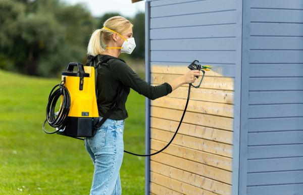 Control Pro 300Ранцевый краскораспылитель (аккумуляторный)  (в комплекте Акк. набор 1 GAL 18V-40+1 GBA 18В 4,0 Ач 1600A01B9Y)